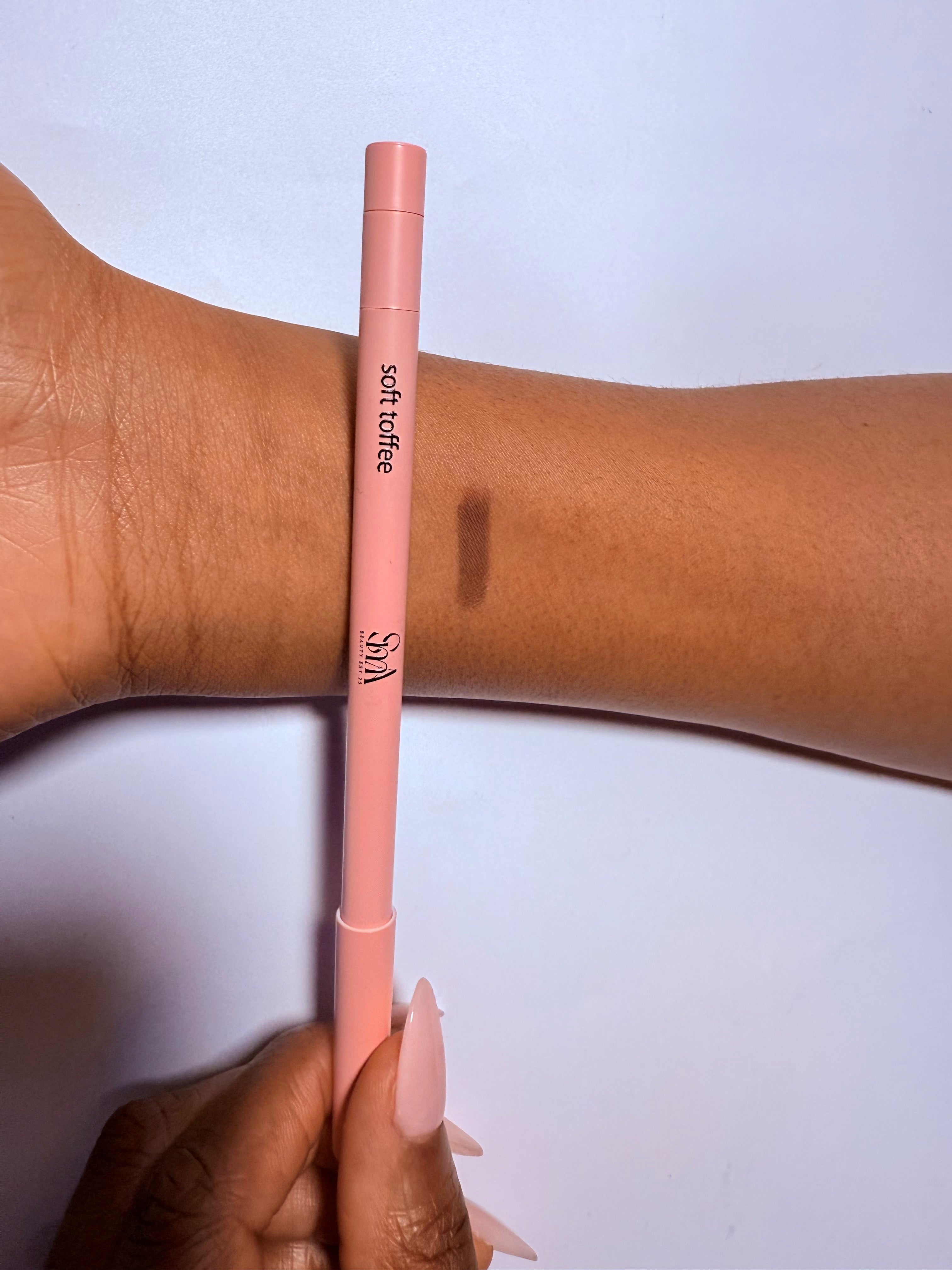 Smudge-proof Lip liner (Soft Toffee)